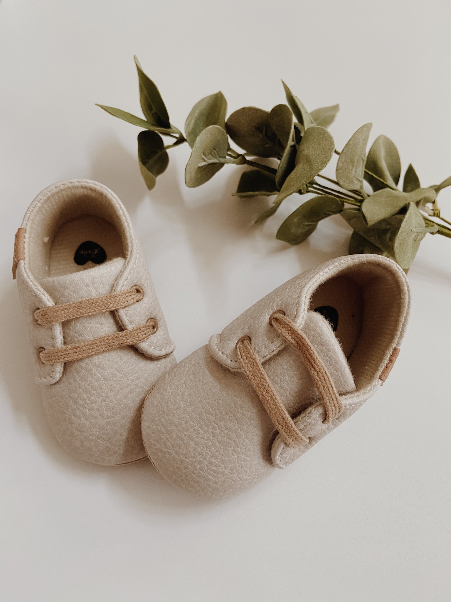 Faux Leather Crib Shoes Tan – Three Peas - Main Image