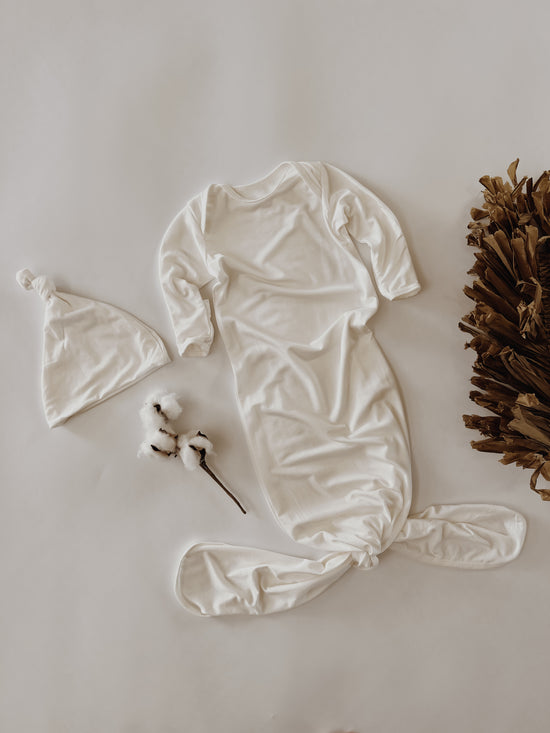 Knotted Gown with Hat | White