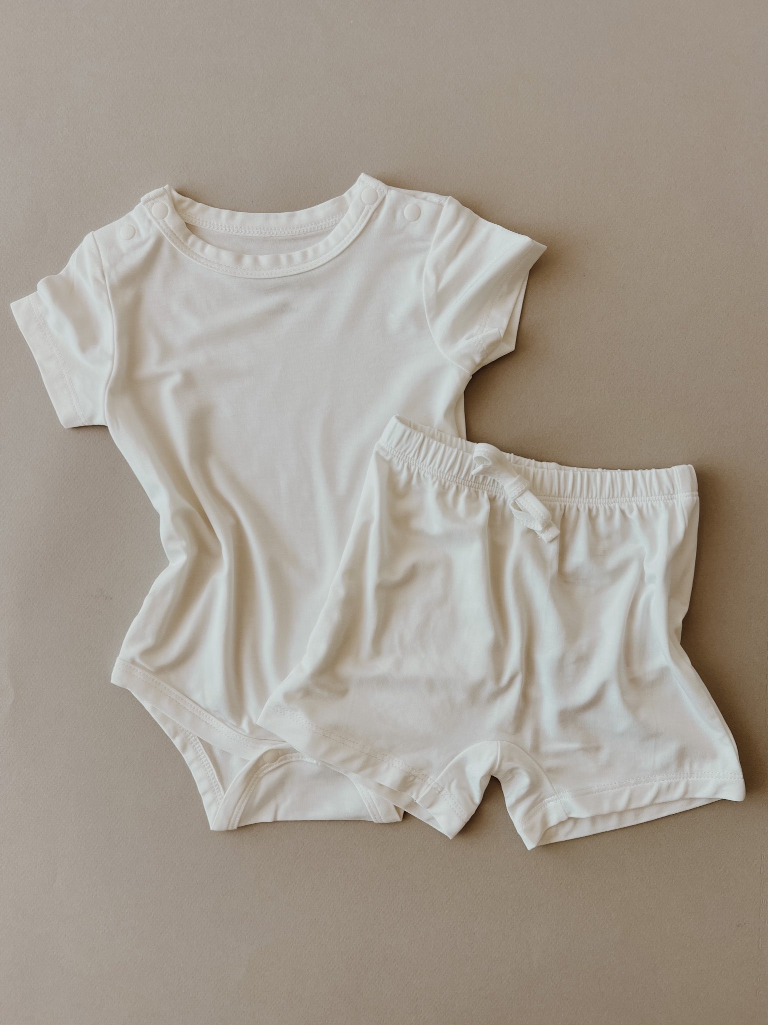 Bamboo Classic Onesie Shorts Set Off White 0 3M